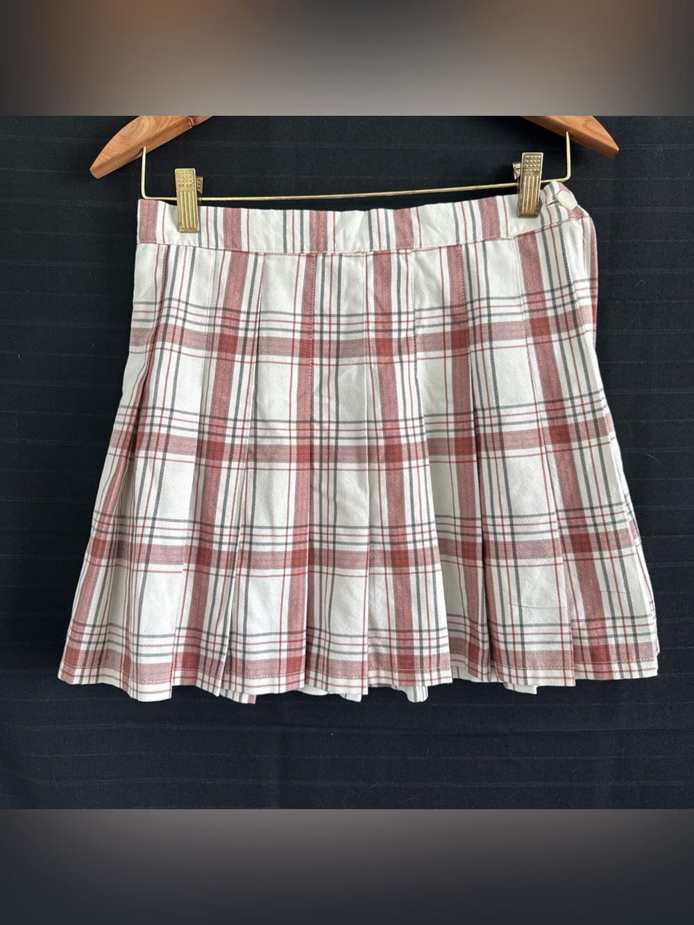 Aerie Class Act Pleated Mini Skirt Plaid White Red Size Medium Preppy Academia